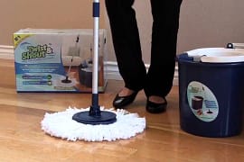 How does the spin mop work